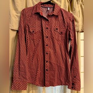 Cinch women’s snap button down, size SMALL